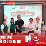 Dong hanh cung nghien cuu khoa hoc tai tro brux checker cho dai hoc y duoc Ha Noi