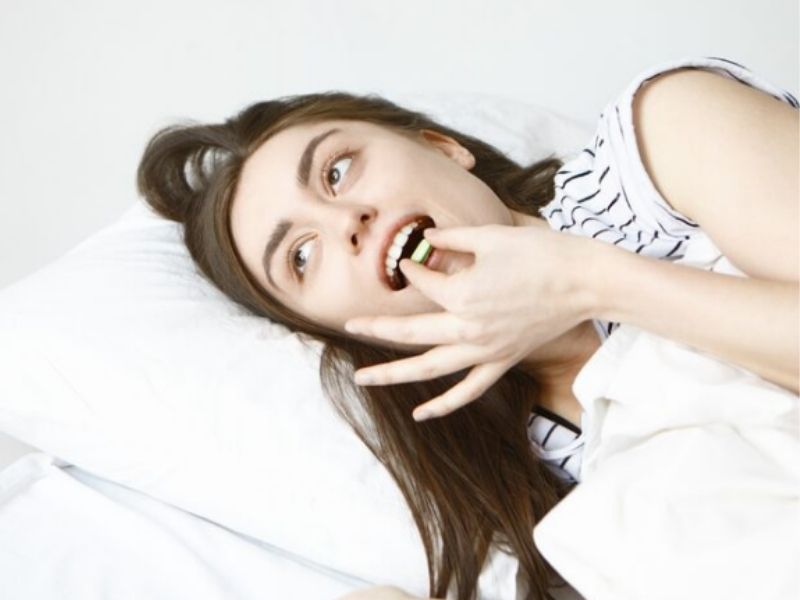 Tìm hiểu cách chữa nghiến răng khi ngủ dân gian hiệu quả