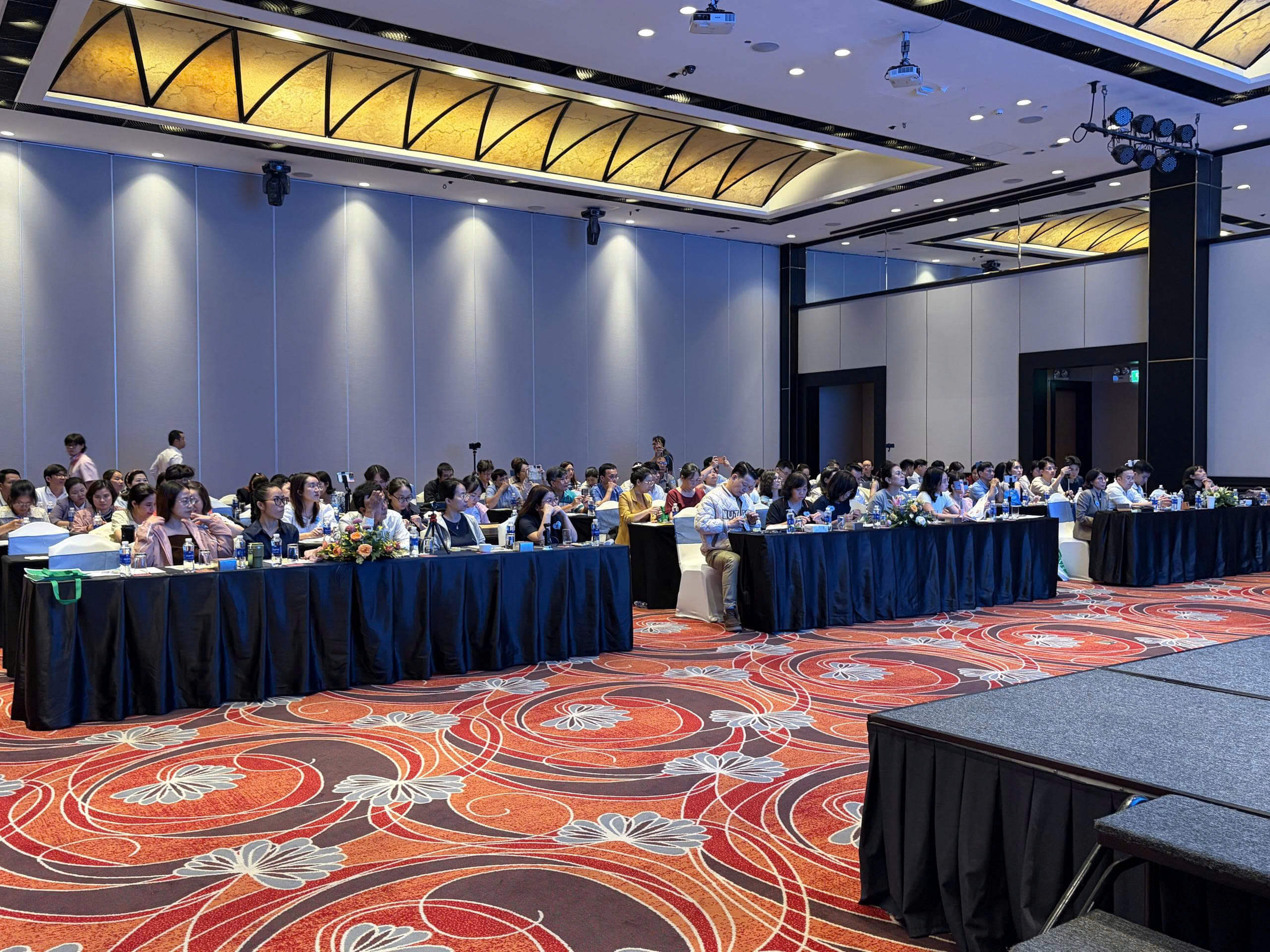 mrc comprehensive course vietnam 2026 tai hcm ngay 2 29