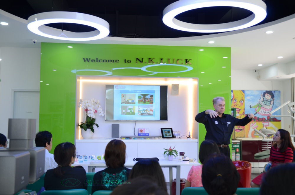 THUYẾT TRÌNH CHUYÊN ĐỀ HỆ THỐNG TIỀN CHỈNH NHA TRAINER VÀ KHÍ CỤ CHỨC NĂNG MRC DÀNH CHO TRẺ ĐANG LỚN