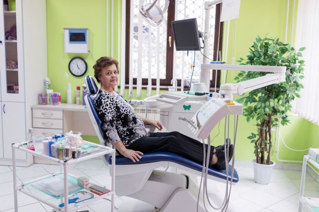 Top 5 thiết bị phòng khám nha khoa tốt nhất mà Bác Sĩ cần có!