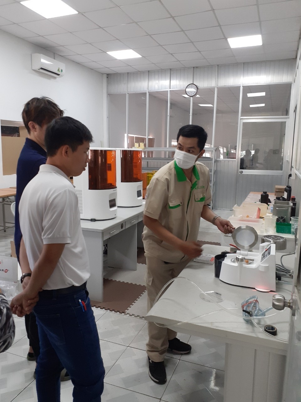 Ép Máng Chỉnh Nha Trong Suốt Với MiniStar